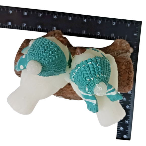 🕊️❄️Wax Snowbirds Flameless Candle | Cozy Winter Decor | Timer Feature 🎄 - Picture 9 of 16